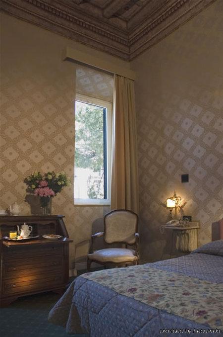 Hotel Richmond Rome Bilik gambar